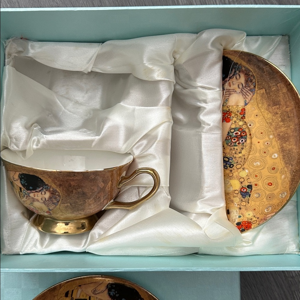 Can Yao England Collection Gustav Klimt's The Kiss Ceramic Coffee Tea Mug Set - Picture 6 of 6